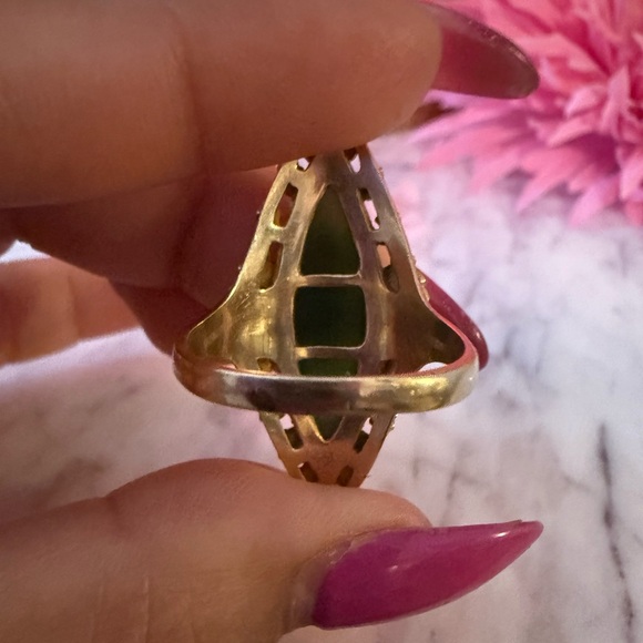 10k jade ring - Picture 5 of 5
